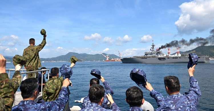 js kunisaki chinook - ilustrasi berita JS Kunisaki Dikerahkan dengan Tiga Chinook untuk Bantu Atasi Karhutla di…