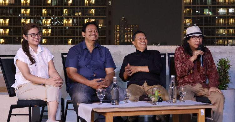 kolaborasi seniman Kolaborasi Seniman di Taman Ismail Marzuki Makin Diperkuat kolaborasi seniman - ilustrasi berita Kolaborasi Seniman di Taman Ismail Marzuki Makin Diperkuat