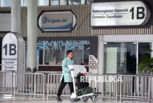 harga tiket pesawat - ilustrasi berita Penyesuaian Fuel Surcharge Picu Kenaikan Harga Tiket Pesawat Sekitar 8%