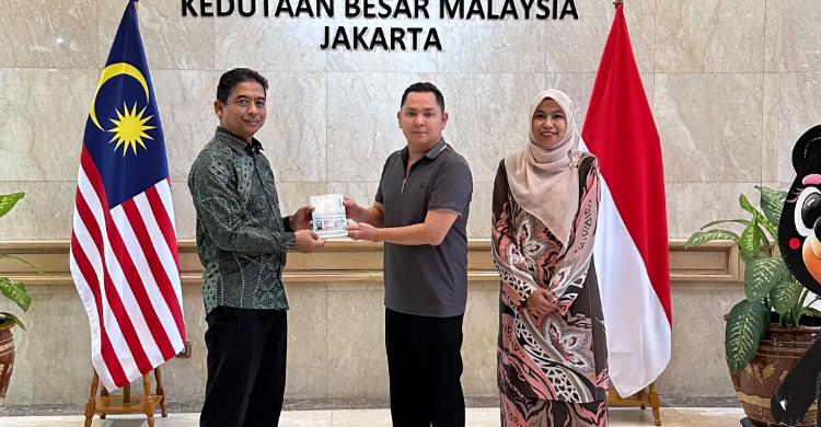 paspor 10 tahun Warga Malaysia di Jakarta Bisa Ajukan Paspor 10 Tahun di… paspor 10 tahun - ilustrasi berita Warga Malaysia di Jakarta Bisa Ajukan Paspor 10 Tahun di Kedutaan
